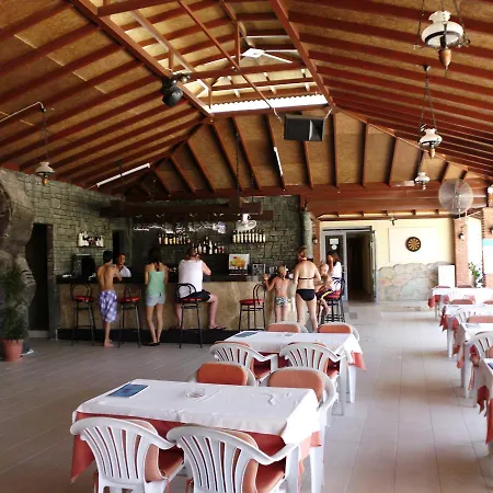 Hotel Kervan Side
