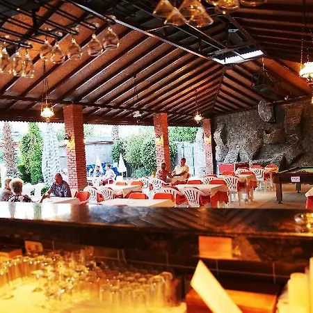 Kervan Otel 3*