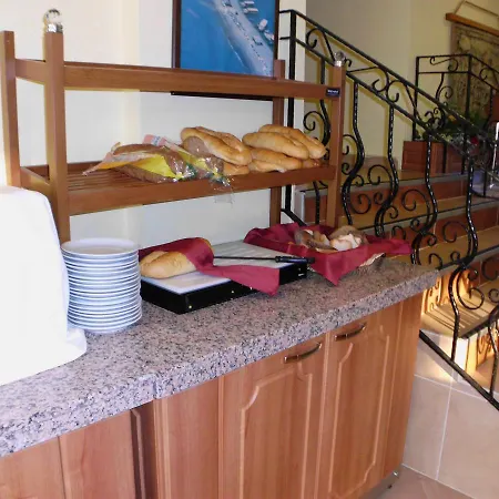 Hotell Kervan 3*