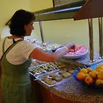 Hotel Kervan Side
